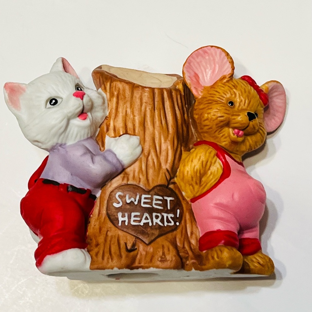 Vintage Sweet Hearts Cat and Mouse Figurine